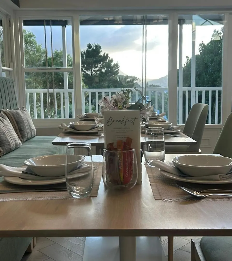 Bay Haven Collection, Hout Bay Aparthotel